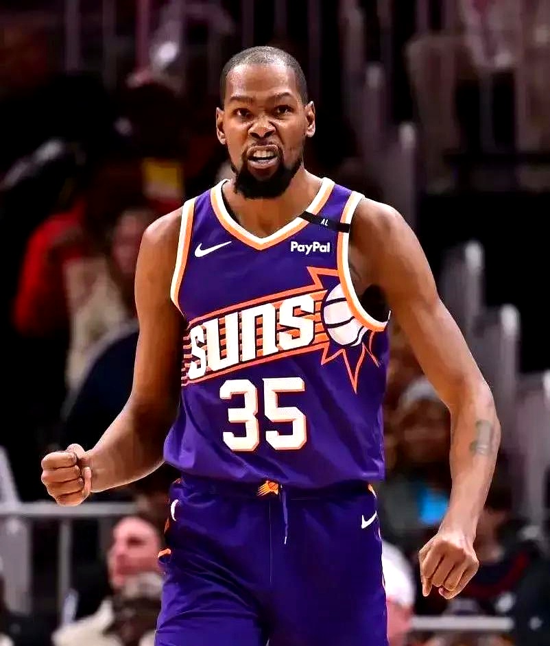 开云-杜兰特连续七场比赛得分超过战术调整，美国队不断突破！全场沸腾不已的简单介绍